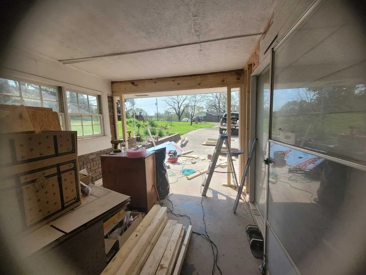 Air movers and dehumidifier for Water Mitigation Services in Vienna